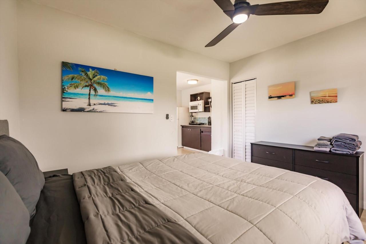 Poolfront Cottage Near Beach With Full Kitchen! Fort Myers Exterior foto