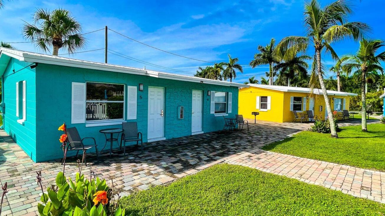 Poolfront Cottage Near Beach With Full Kitchen! Fort Myers Exterior foto